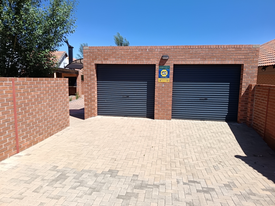 To Let 3 Bedroom Property for Rent in Spitskop SH Free State